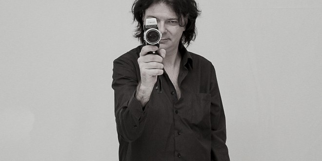 Adrià Puntí presenta ESBRINA, el segon single del seu darrer treball “La clau de girar el taller”