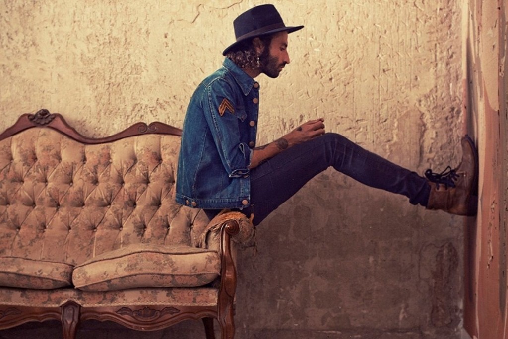 leiva-confirma-su-tercer-disco-monstruos-y-despliega-su-primer-adelanto-sincericidio-Babalugroup